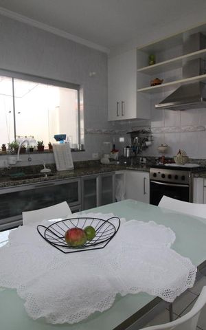 Casa à venda com 200m², 3 quartos e 4 vagasCozinha