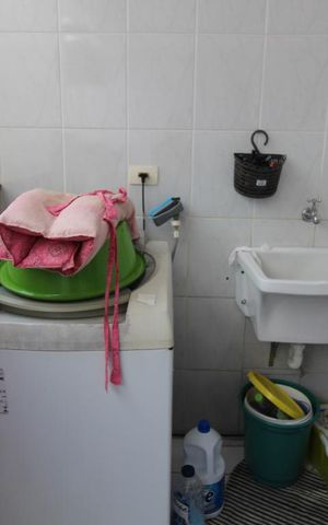 Casa à venda com 200m², 3 quartos e 4 vagasÁrea de Serviço