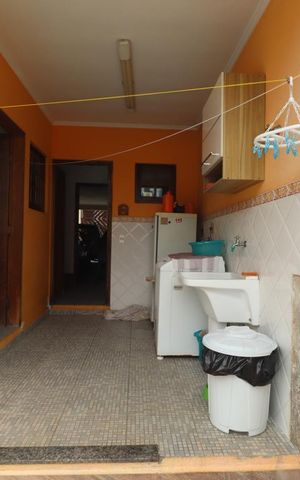 Casa à venda com 233m², 3 quartos e 5 vagasÁrea de Serviço
