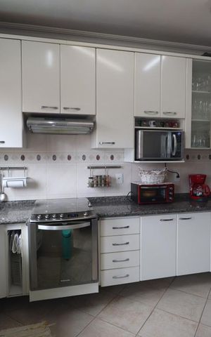 Casa à venda com 233m², 3 quartos e 5 vagasCozinha