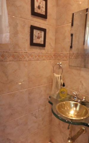 Casa à venda com 233m², 3 quartos e 5 vagasLavabo 1