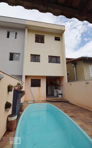 Casa à venda com 233m², 3 quartos e 5 vagasÁrea Gourmet