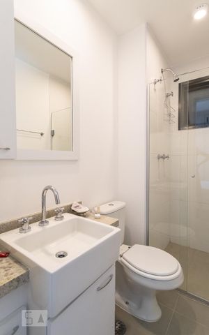 Studio à venda com 26m², 1 quarto e sem vaga Studio à venda com 26m², 1 quarto e sem vagaBanheiro