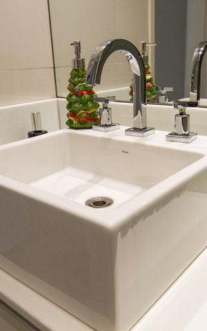 Apartamento à venda com 85m², 2 quartos e 2 vagasBanheiro social