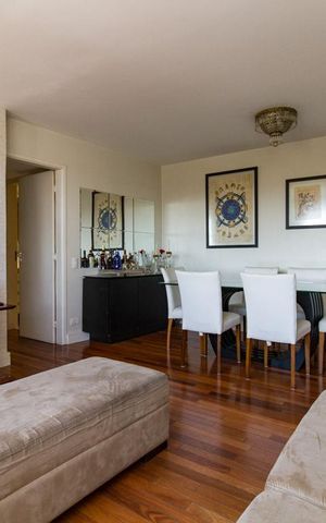 Apartamento à venda com 85m², 2 quartos e 2 vagasSala