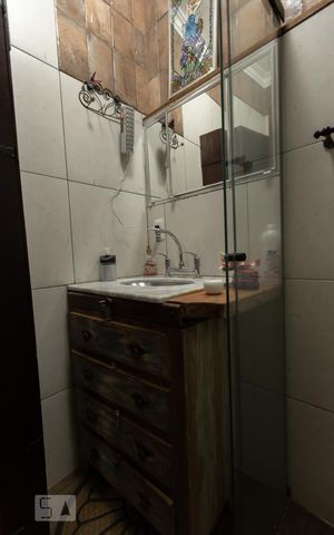 Casa para alugar com 260m², 4 quartos e sem vagaQuarto 2 suite