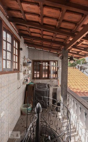 Casa para alugar com 260m², 4 quartos e sem vagaÁrea de Serviço