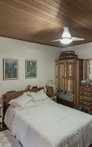 Casa para alugar com 260m², 4 quartos e sem vagaQuarto 1