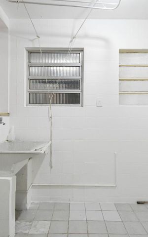 Apartamento à venda com 93m², 2 quartos e 1 vaga Apartamento à venda com 93m², 2 quartos e 1 vagaÁrea de Serviço