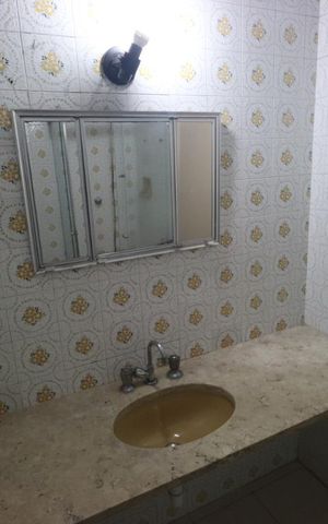 Casa à venda com 200m², 3 quartos e 3 vagasBanheiro Social