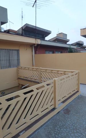 Casa à venda com 200m², 3 quartos e 3 vagasCobertura