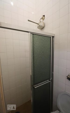 Casa à venda com 200m², 3 quartos e 3 vagasQuarto de Serviço