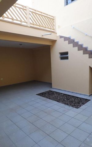 Casa à venda com 200m², 3 quartos e 3 vagasÁrea de Serviço
