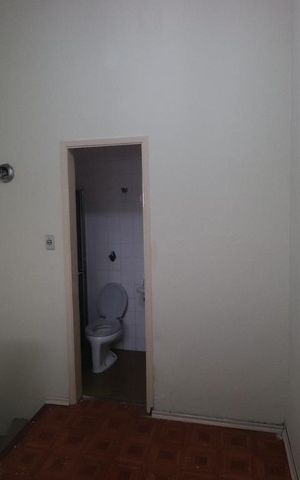 Casa à venda com 200m², 3 quartos e 3 vagasQuarto de Serviço