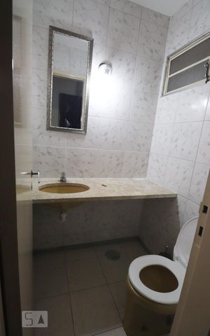 Casa à venda com 200m², 3 quartos e 3 vagasLavabo