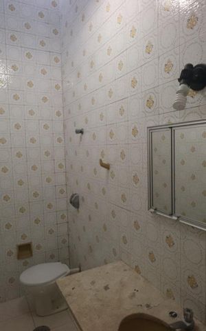 Casa à venda com 200m², 3 quartos e 3 vagasBanheiro da Suíte