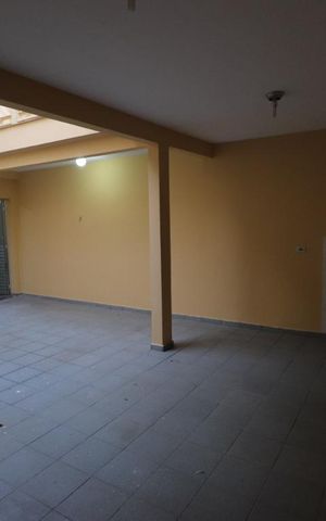 Casa à venda com 200m², 3 quartos e 3 vagasÁrea de Serviço