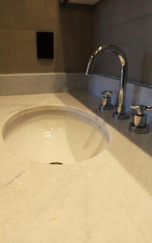 Apartamento para alugar com 67m², 2 quartos e 2 vagasBanheiro