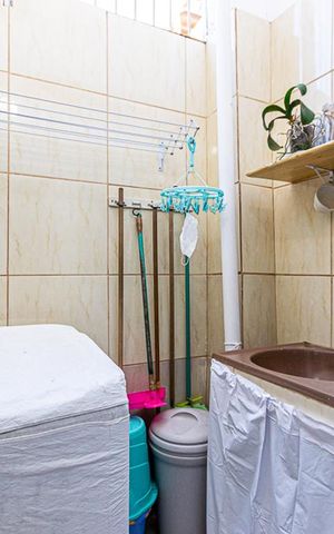 Casa à venda com 100m², 4 quartos e sem vaga Casa à venda com 100m², 4 quartos e sem vagaÁrea de Serviço