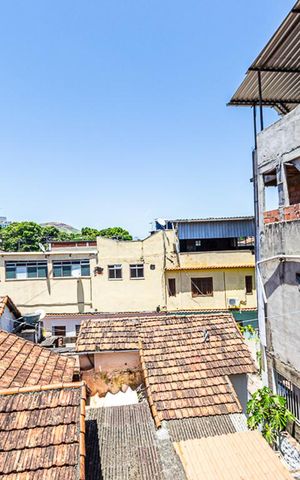 Casa à venda com 100m², 4 quartos e sem vaga Casa à venda com 100m², 4 quartos e sem vagaVista do Cozinha do Segundo Andar