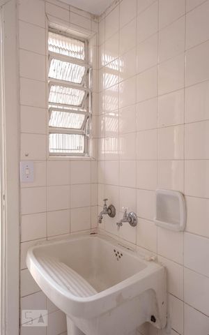 Casa à venda com 171m², 2 quartos e 5 vagas Casa à venda com 171m², 2 quartos e 5 vagasÁrea de serviço