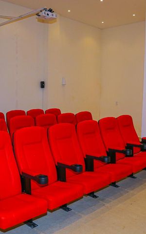 Studio à venda com 27m², 1 quarto e sem vaga Studio à venda com 27m², 1 quarto e sem vagaÁrea comum - Cinema