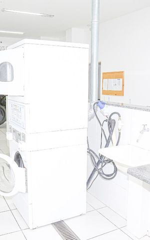 Studio à venda com 27m², 1 quarto e sem vaga Studio à venda com 27m², 1 quarto e sem vagaÁrea Comun - Lavanderia