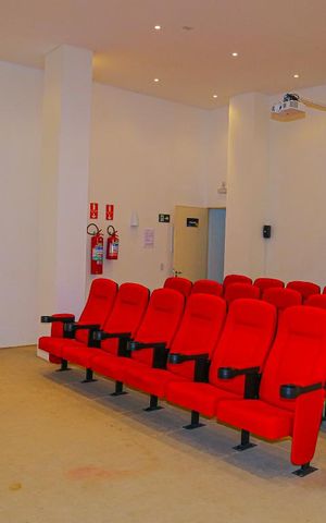 Studio à venda com 27m², 1 quarto e sem vaga Studio à venda com 27m², 1 quarto e sem vagaÁrea comum - Cinema