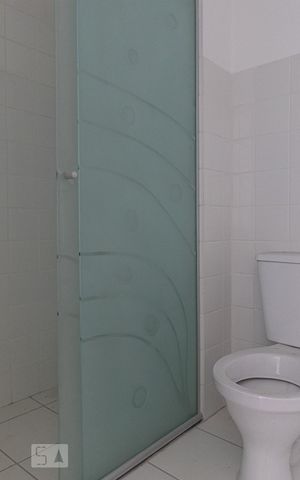 Studio à venda com 27m², 1 quarto e sem vaga Studio à venda com 27m², 1 quarto e sem vagaBanheiro
