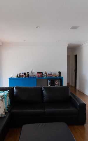 Apartamento à venda com 178m², 4 quartos e 3 vagas Apartamento à venda com 178m², 4 quartos e 3 vagasSala