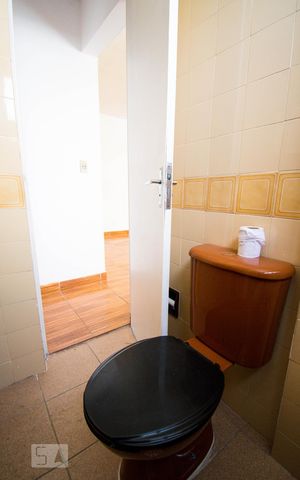 Apartamento para alugar com 54m², 2 quartos e 1 vaga Apartamento para alugar com 54m², 2 quartos e 1 vagaBanheiro