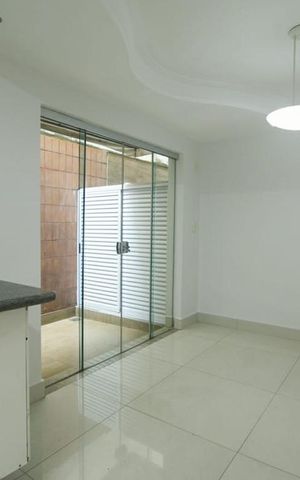 Casa de condomínio para alugar com 170m², 3 quartos e 2 vagas Casa de condomínio para alugar com 170m², 3 quartos e 2 vagasCozinha