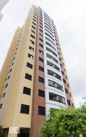 Apartamento à venda com 58m², 2 quartos e 2 vagas Apartamento à venda com 58m², 2 quartos e 2 vagasFachada
