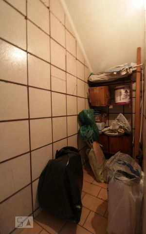 Casa à venda com 180m², 2 quartos e 2 vagasDeposito