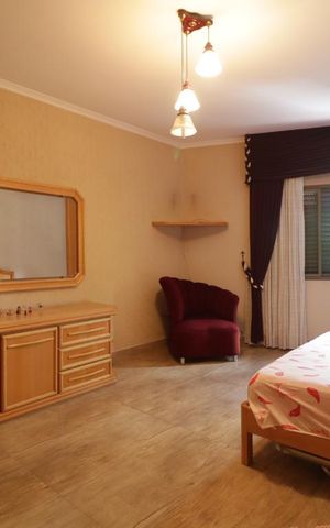 Casa à venda com 180m², 2 quartos e 2 vagasQuarto 1