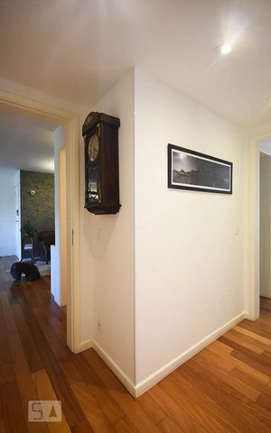 Apartamento à venda com 142m², 3 quartos e 2 vagas Apartamento à venda com 142m², 3 quartos e 2 vagasCorredor