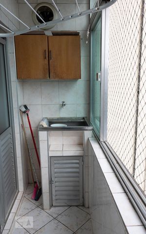Apartamento à venda com 90m², 2 quartos e sem vaga Apartamento à venda com 90m², 2 quartos e sem vagaÁrea de Serviço