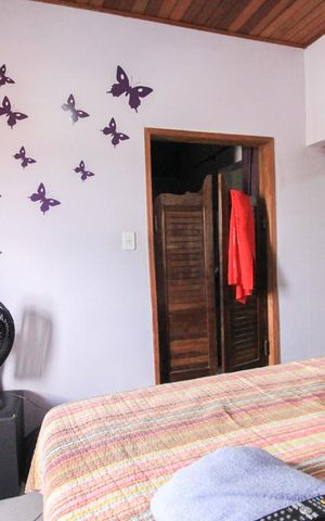 Casa à venda com 220m², 4 quartos e 2 vagas Casa à venda com 220m², 4 quartos e 2 vagasQuarto 1