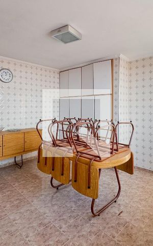 Casa à venda com 200m², 4 quartos e 3 vagas Casa à venda com 200m², 4 quartos e 3 vagasCozinha