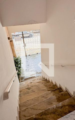 Casa à venda com 200m², 4 quartos e 3 vagas Casa à venda com 200m², 4 quartos e 3 vagasÁrea comum