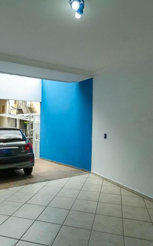Casa à venda com 120m², 3 quartos e 2 vagasGaragem
