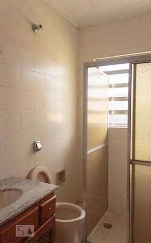 Casa à venda com 250m², 3 quartos e 7 vagasBanheiro do Quarto 3