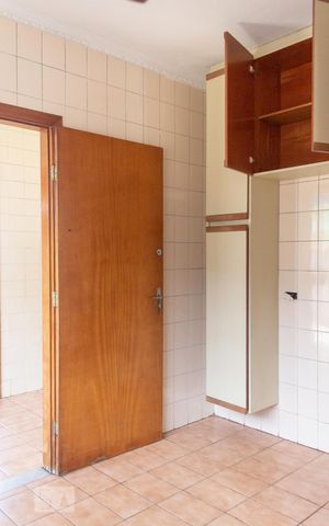 Casa à venda com 250m², 3 quartos e 7 vagasCozinha