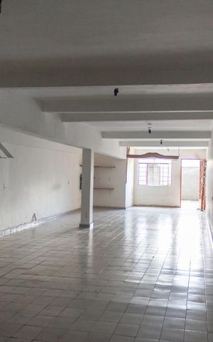 Casa à venda com 250m², 3 quartos e 7 vagasGaragem