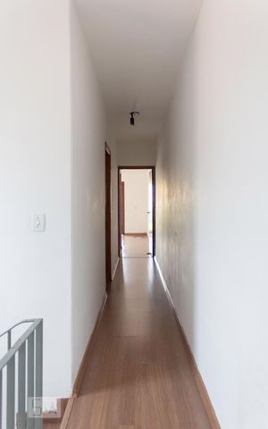 Casa à venda com 250m², 3 quartos e 7 vagasCorredor