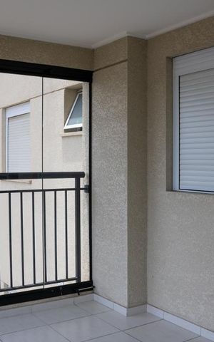 Apartamento à venda com 67m², 2 quartos e 1 vaga Apartamento à venda com 67m², 2 quartos e 1 vagaVaranda