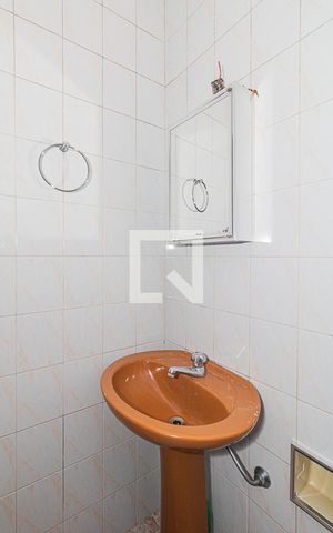 Casa à venda com 126m², 2 quartos e 2 vagas Casa à venda com 126m², 2 quartos e 2 vagasBanheiro de Serviço