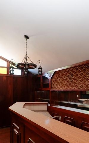 Casa à venda com 450m², 5 quartos e 1 vaga Casa à venda com 450m², 5 quartos e 1 vagaSuíte 1