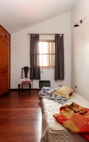 Casa à venda com 450m², 5 quartos e 1 vaga Casa à venda com 450m², 5 quartos e 1 vagaSuíte 1