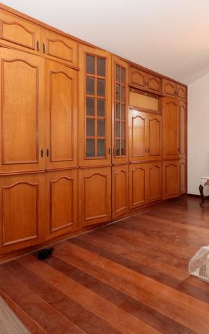 Casa à venda com 450m², 5 quartos e 1 vaga Casa à venda com 450m², 5 quartos e 1 vagaSuíte 1